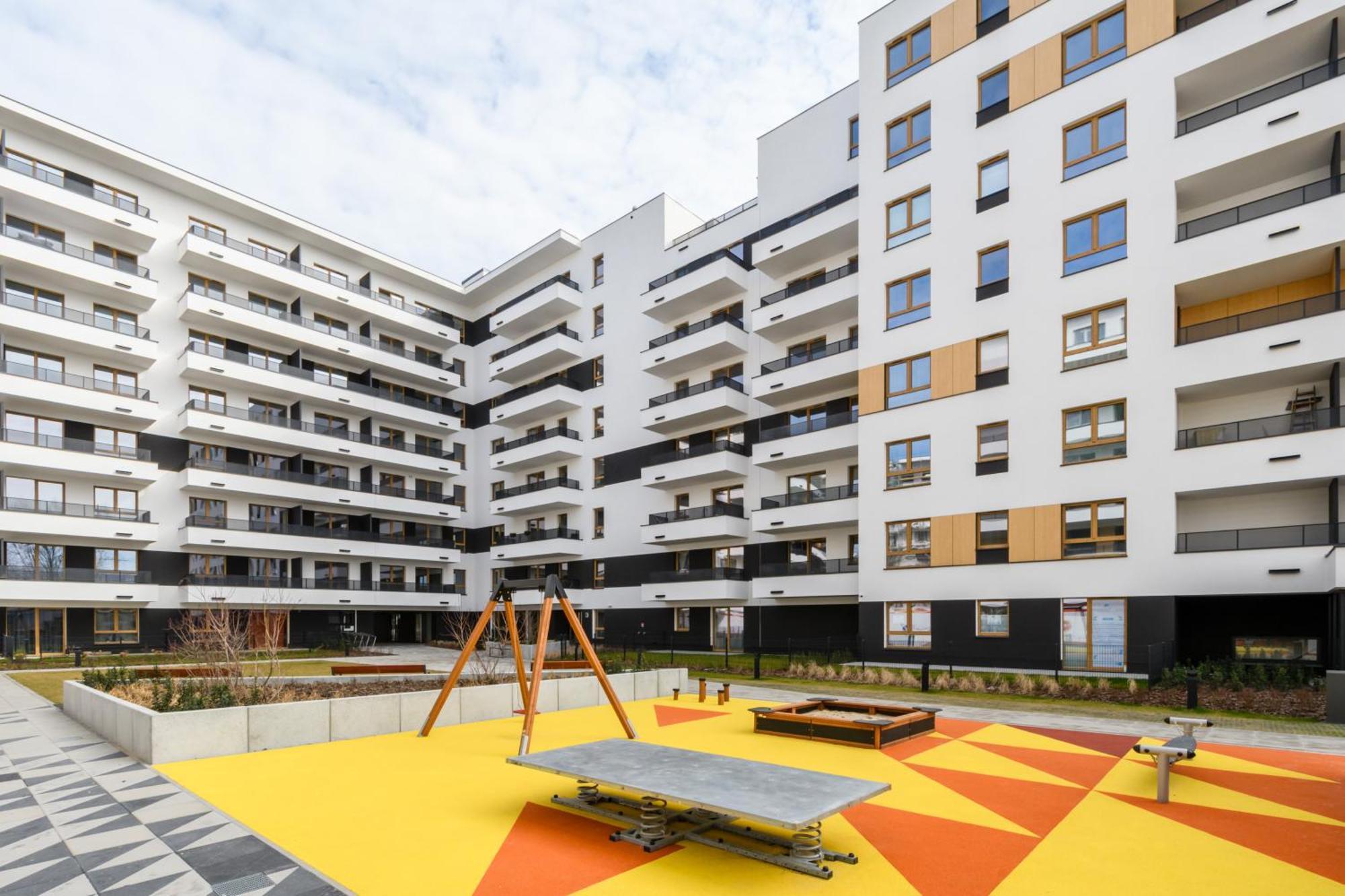 M&R Apartament Airport&Business Premium Komputerowa - Underground Garage - Free Wifi - Netflix - Self Check-In - 5 Min From Chopin Airport Warszawa Exteriör bild