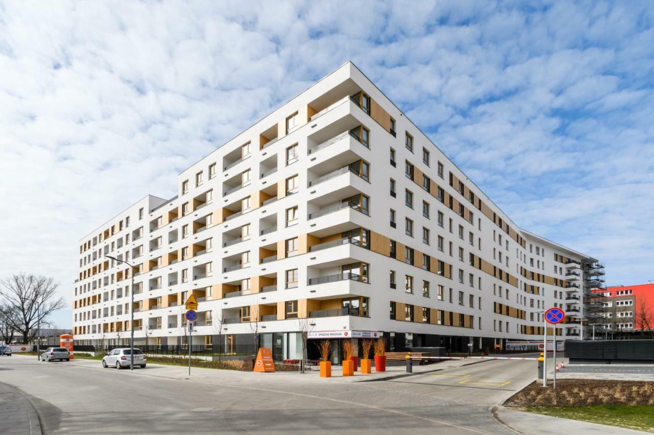 M&R Apartament Airport&Business Premium Komputerowa - Underground Garage - Free Wifi - Netflix - Self Check-In - 5 Min From Chopin Airport Warszawa Exteriör bild